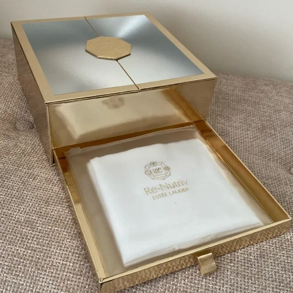 Limited Edition EL Gift Set